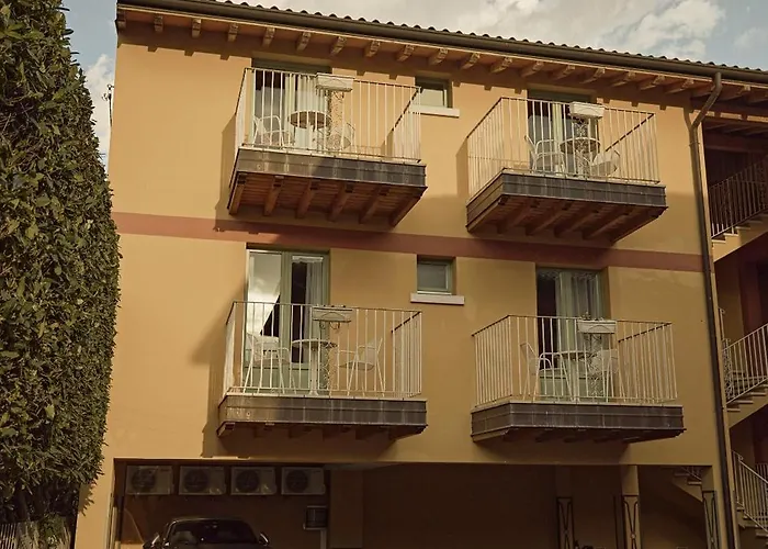 Le Mura Lazise