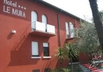 Ξενοδοχείο Le Mura 3*